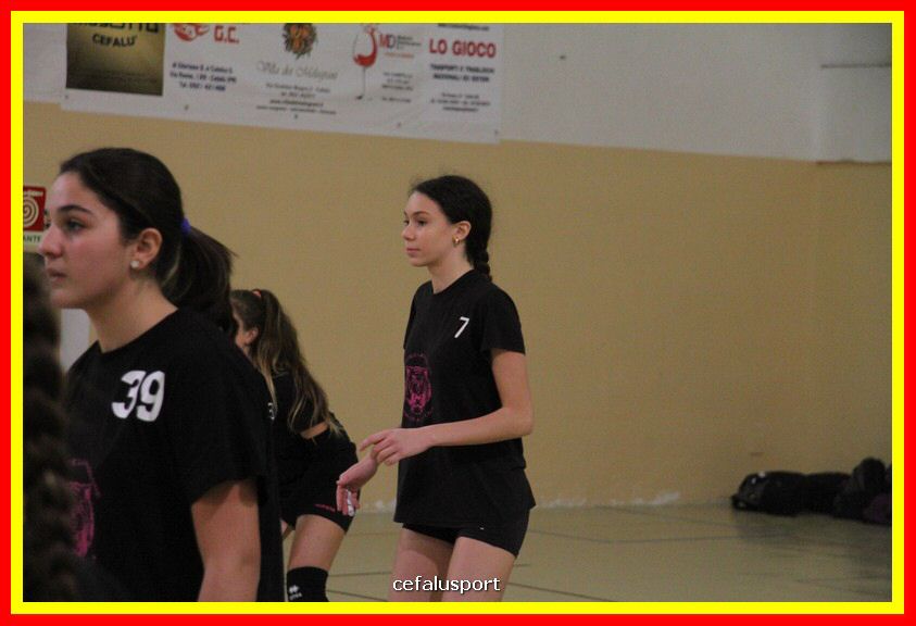181121 volley 103_tn.JPG